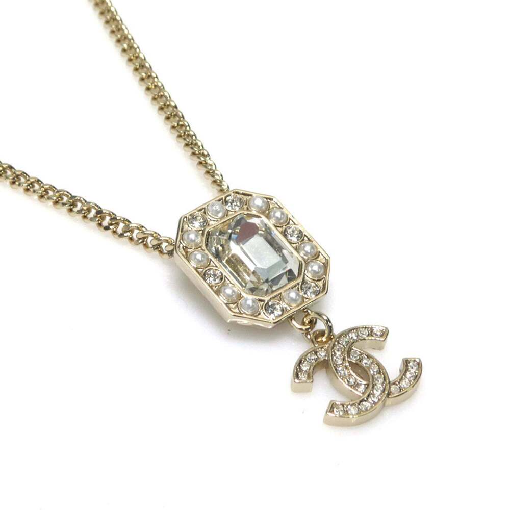 CHANEL Gold Necklace - Picture 2 of 5